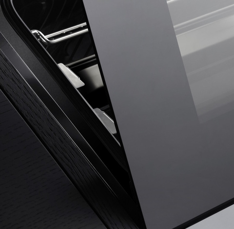 Духовой шкаф V-ZUG Combair V6000 60P черное стекло/AutoDoor C6T-21073 — фото 6