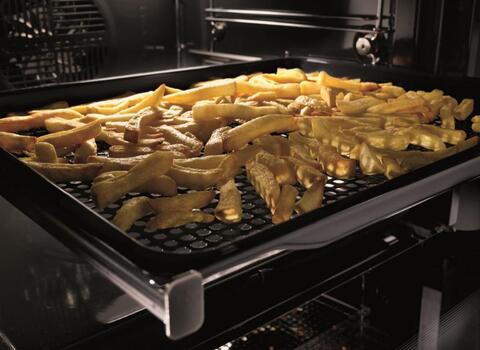 Духовой шкаф Kuppersbusch B 6330.0-Airfry S4 Gold — фото 3